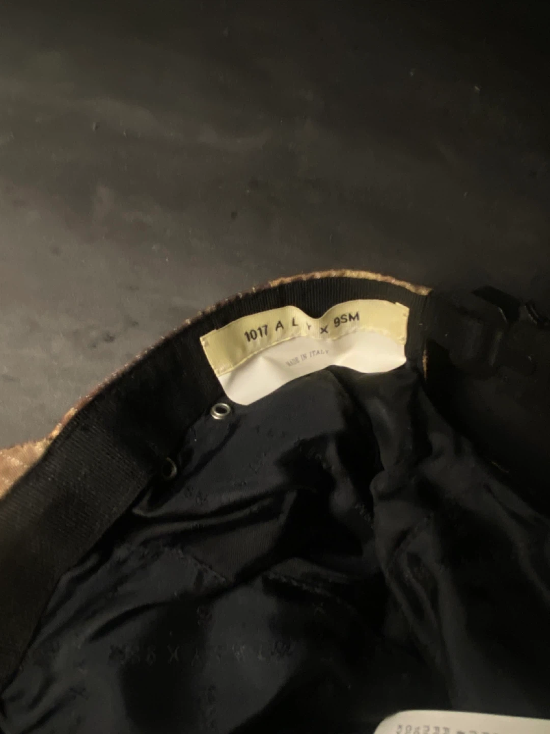 RARE FW19 ALYX Camo Buckle Cap - photo 5