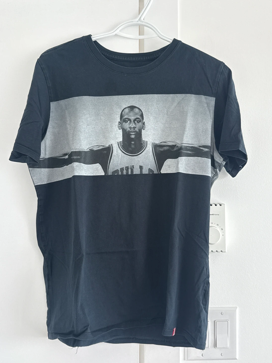 Jordan Michael Jordan Graphic T-Shirt Size Medium