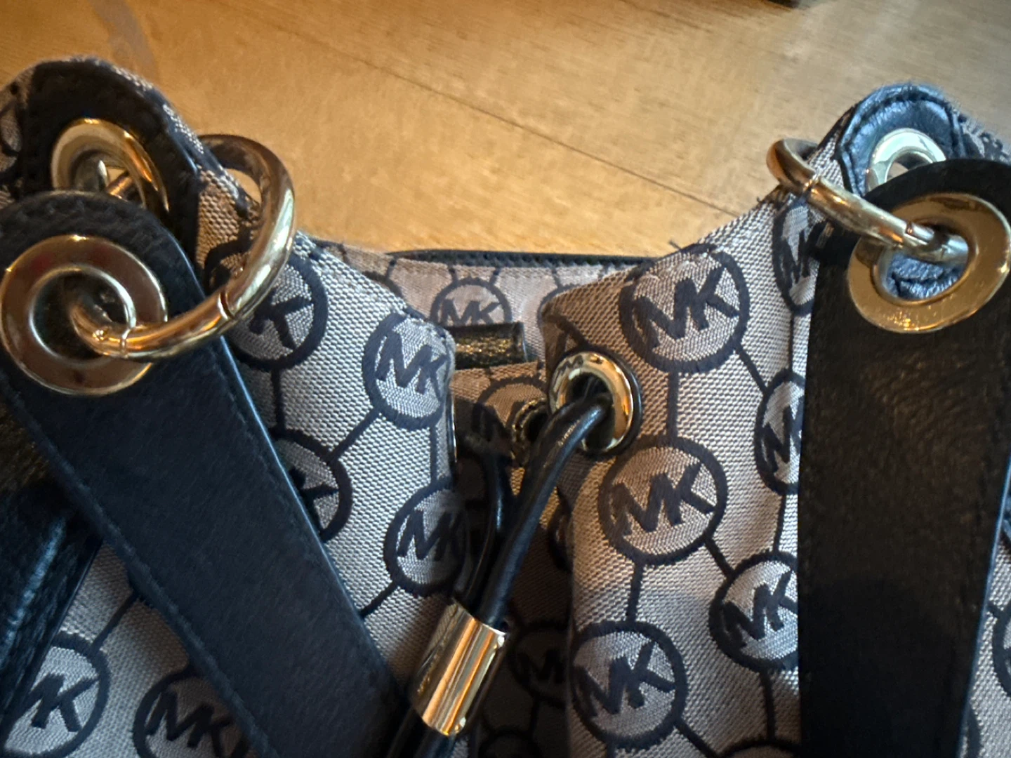 Michael Kors MK Signature Monogram Hobo Bag - photo 5