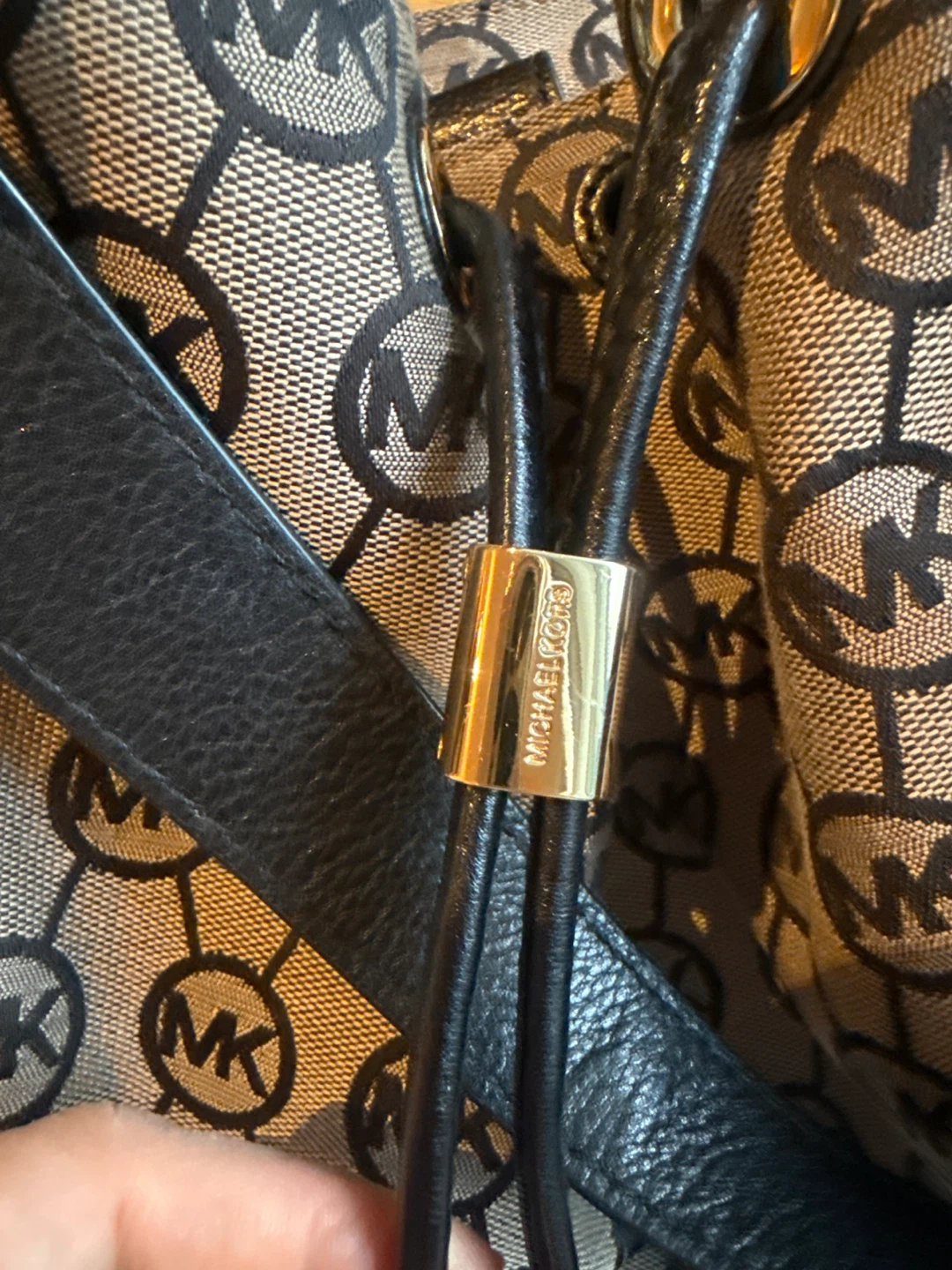 Michael Kors MK Signature Monogram Hobo Bag - photo 4
