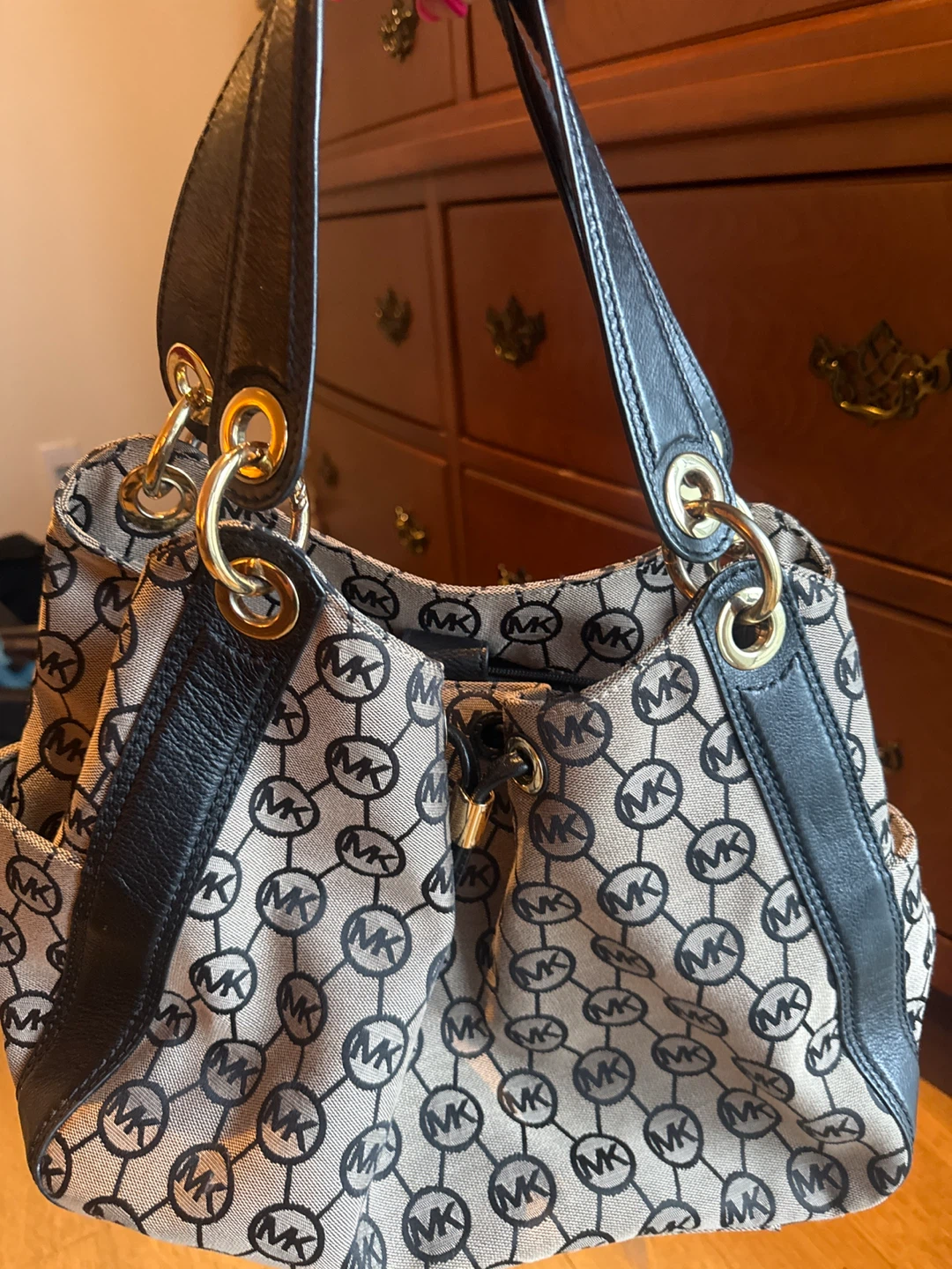 Michael Kors MK Signature Monogram Hobo Bag - photo 2