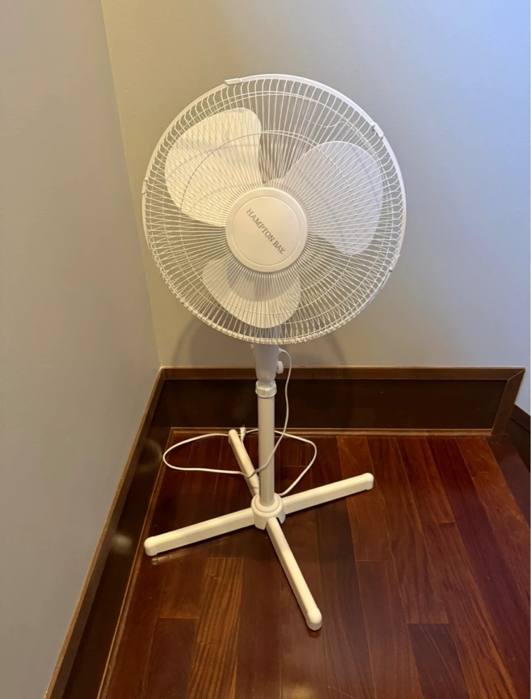 Hampton Bay White Pedestal Fan