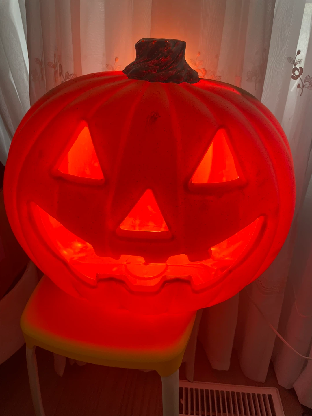 Jack-o'-Lantern Halloween Decoration