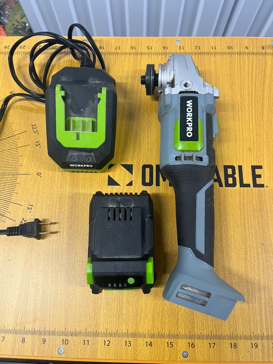 WORKPRO 20V Angle Grinder Kit with Battery and Charger