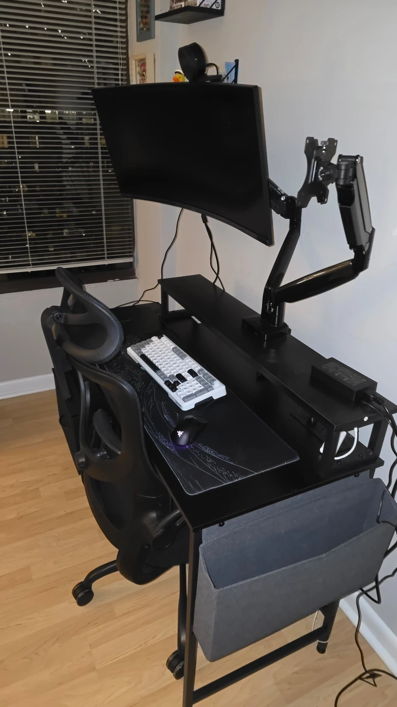 Computer Desk, Monitor, Ergonomic Chair, Dual Monitor Mount - photo 3