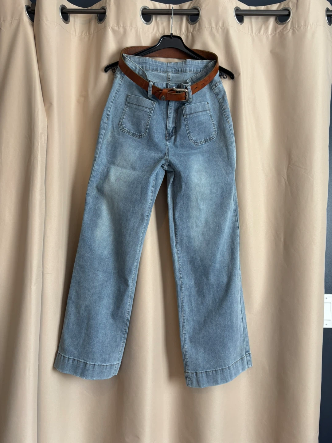 Light Wash Jeans - Size XXL