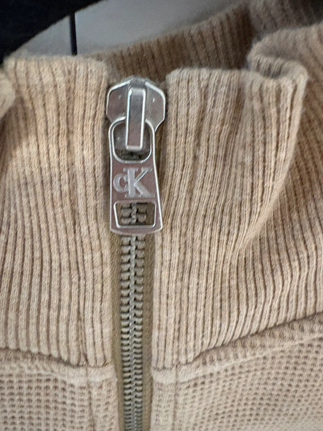 Calvin Klein Jeans Beige Waffle Knit 1/4 Zip Sweater - Medium - photo 2