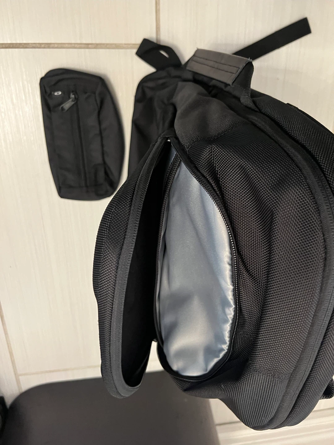 Oakley Black Backpack - photo 4