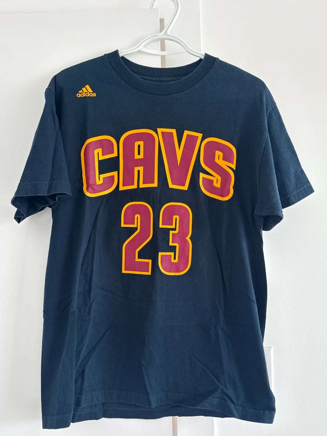 Adidas Cleveland Cavaliers LeBron James #23 T-Shirt