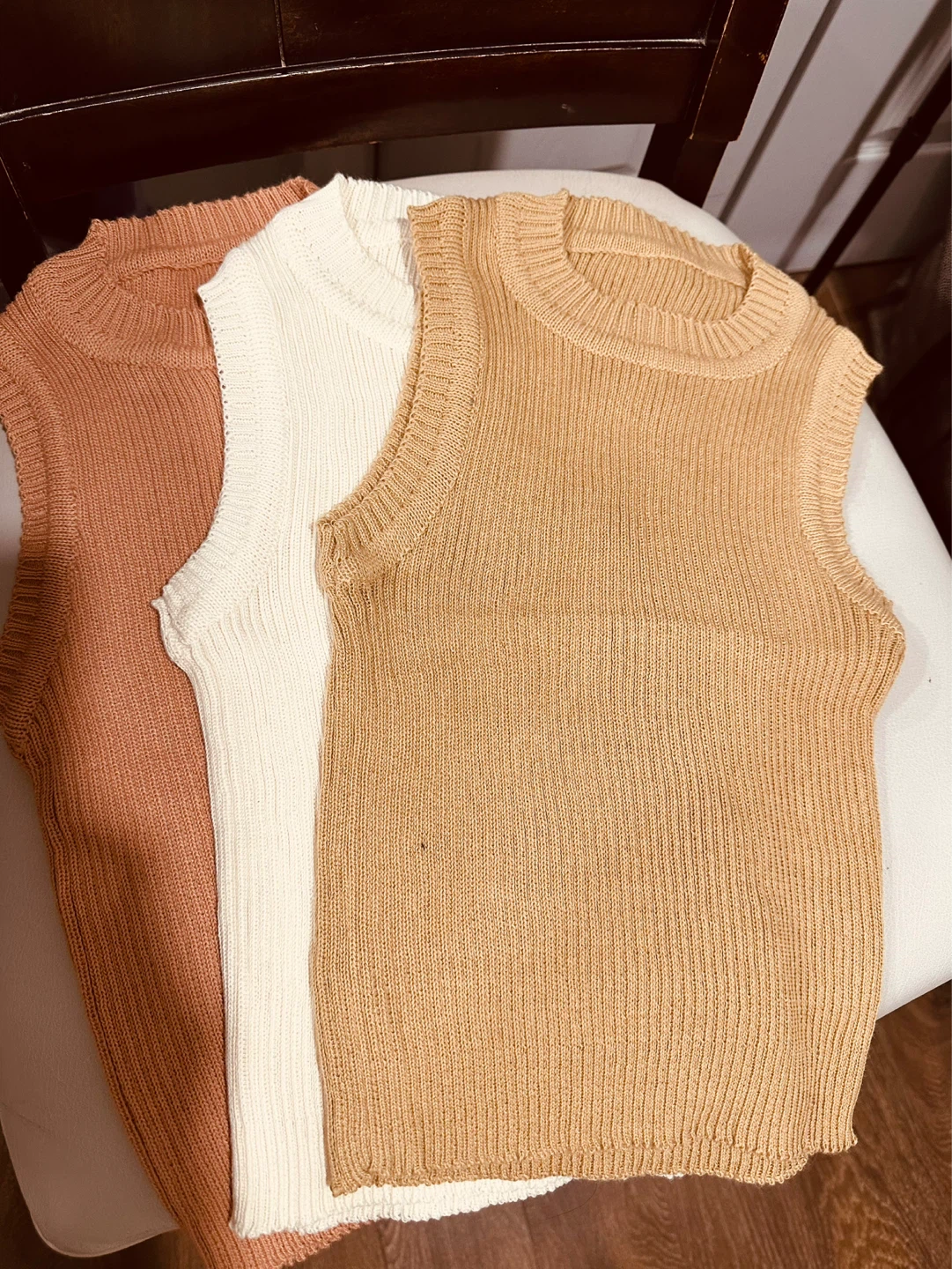 Sleeveless Knit Tops - Set of 3