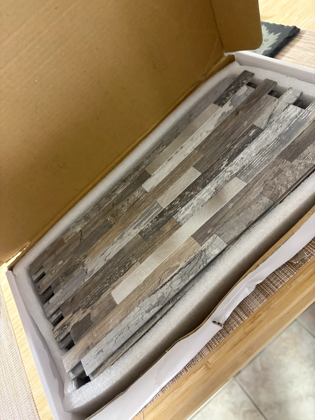 AULIGET Peel and Stick Tile - Distressed Wood - photo 2