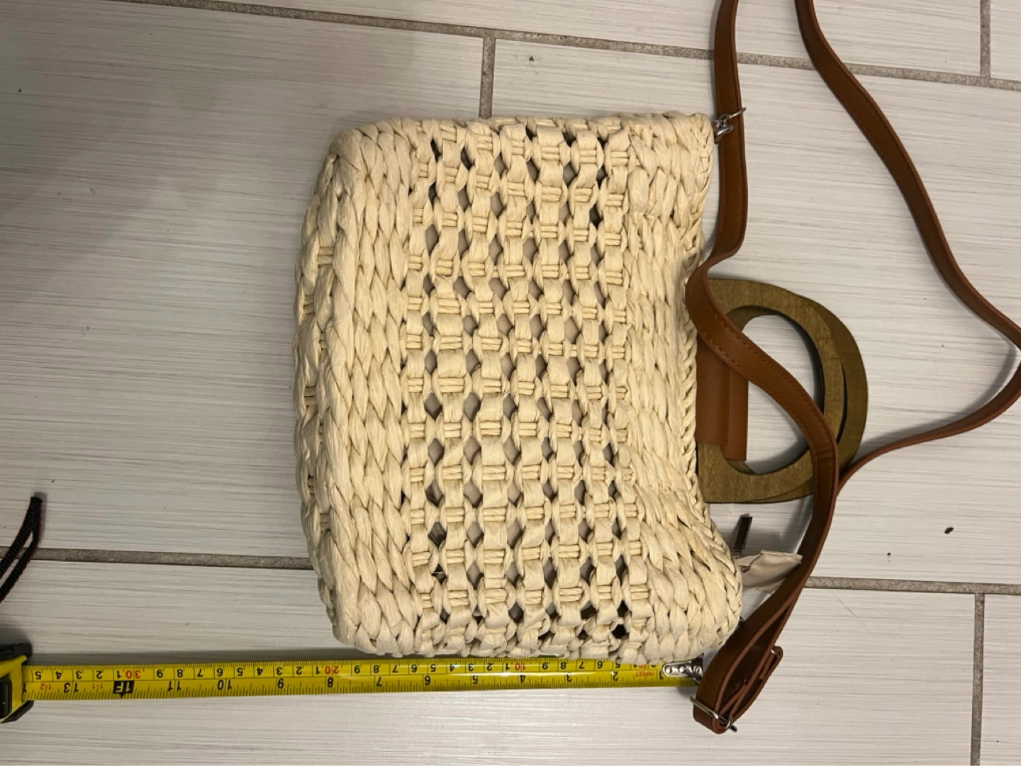 Straw Crossbody Bag with Wooden Handles - photo 2