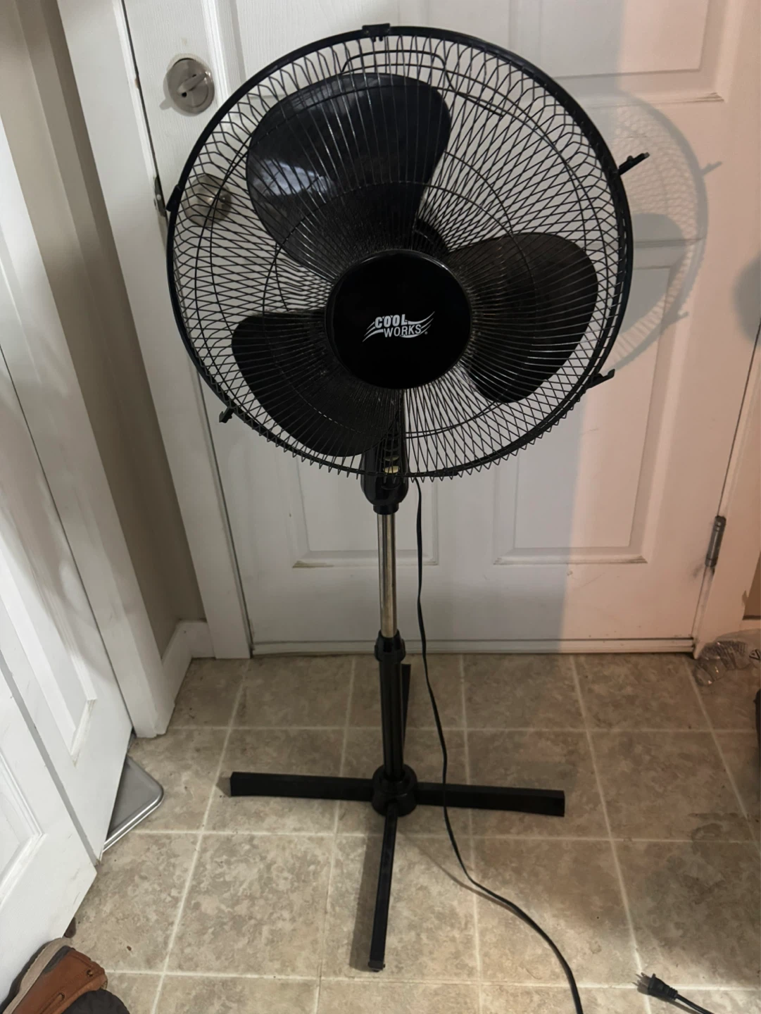 COOL WORKS Black Pedestal Fan
