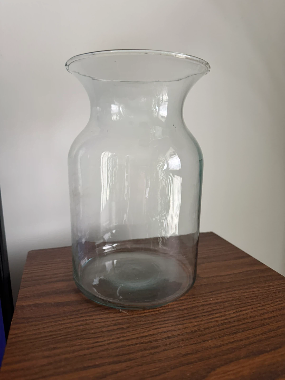 Clear Glass Vase - 20cm Tall