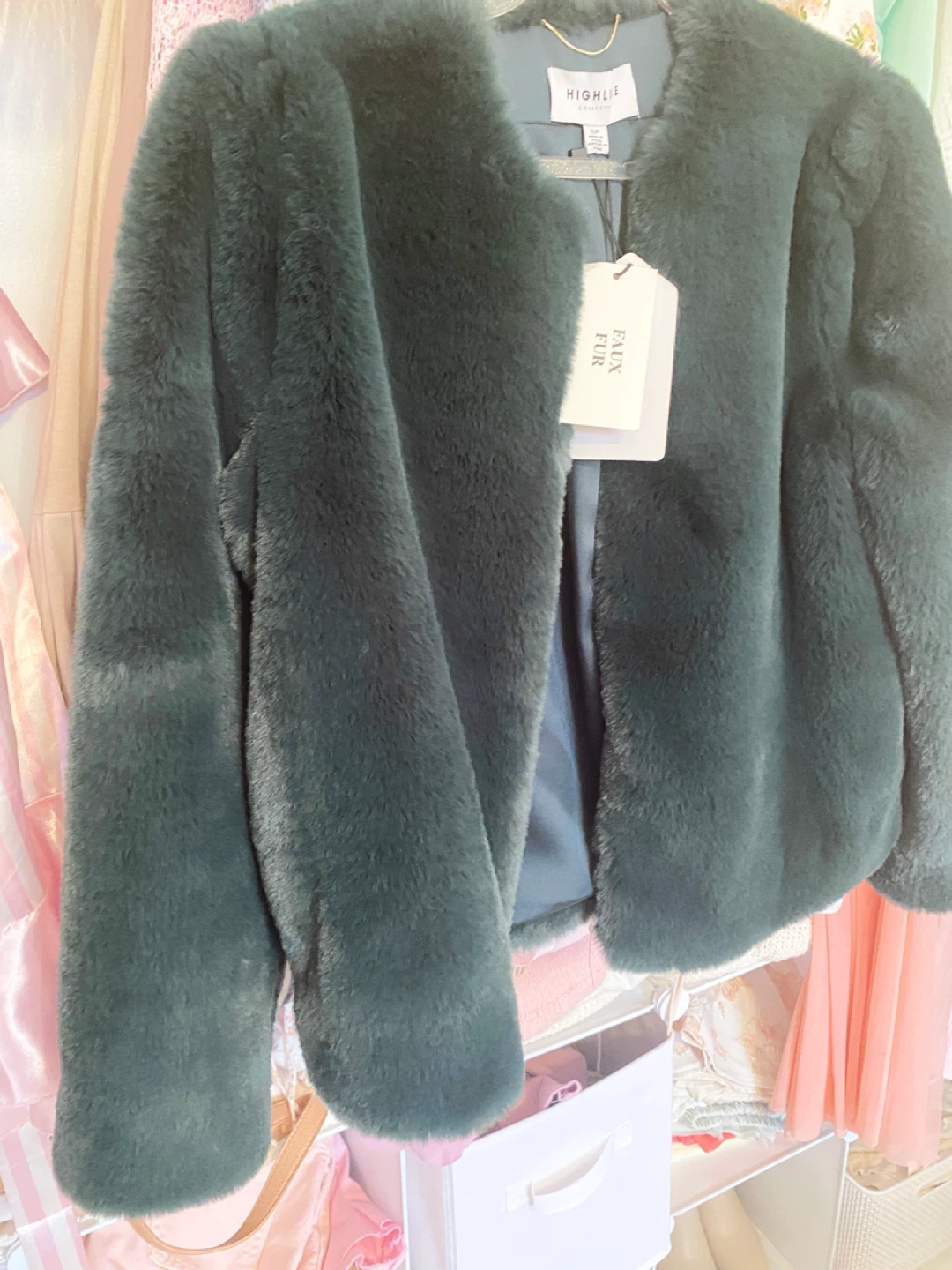 Highline Collective Faux Fur Jacket - dark Green - S/P - photo 2