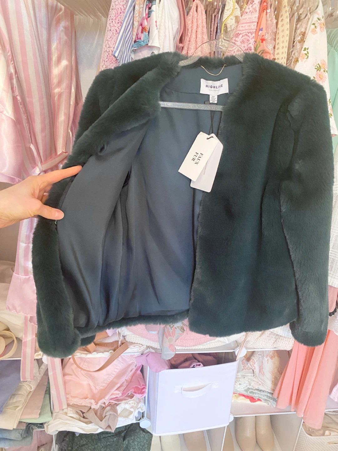 Highline Collective Faux Fur Jacket - dark Green - S/P