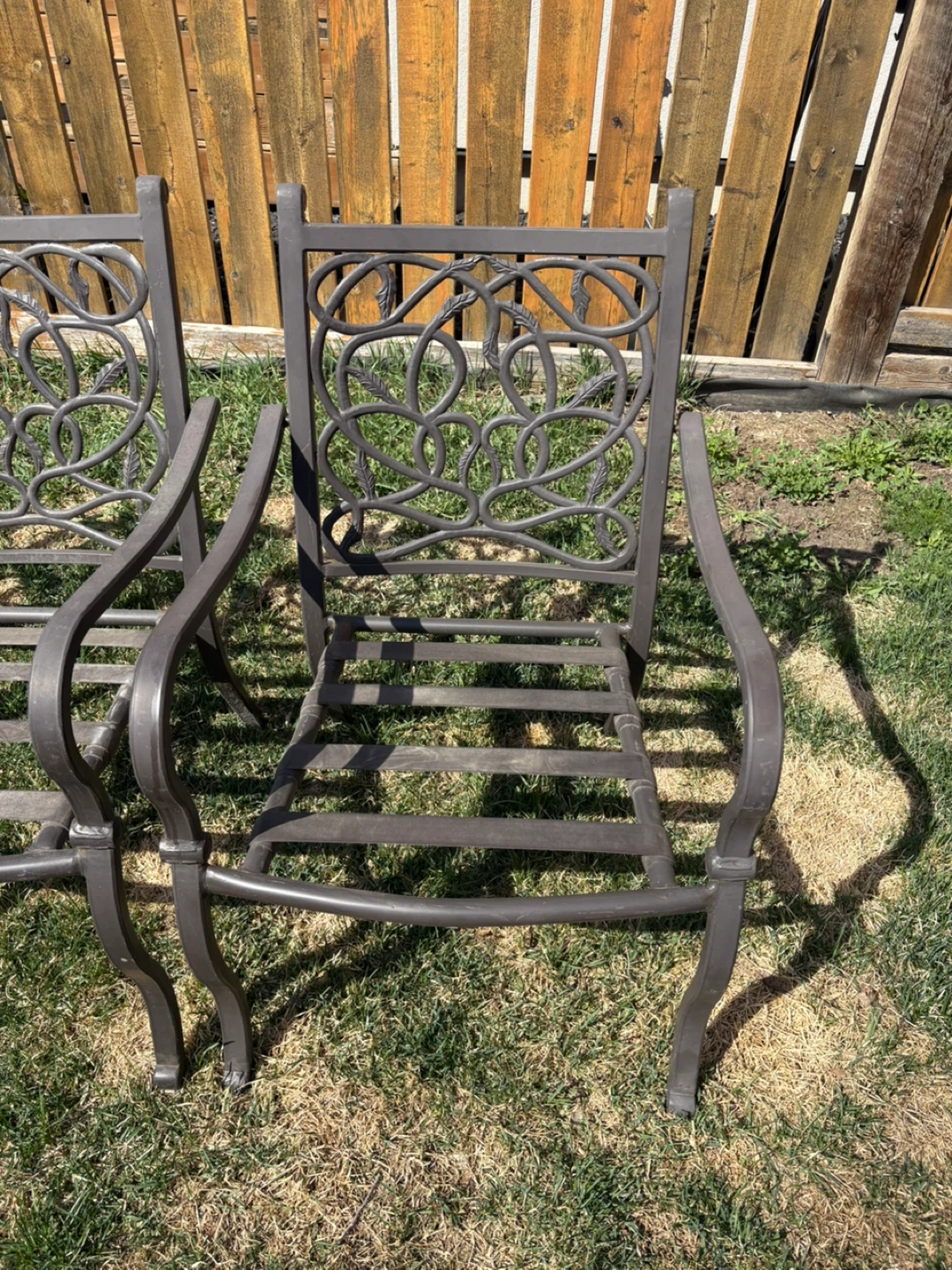 4 Wrought Iron Outdoor Chairs - photo 3