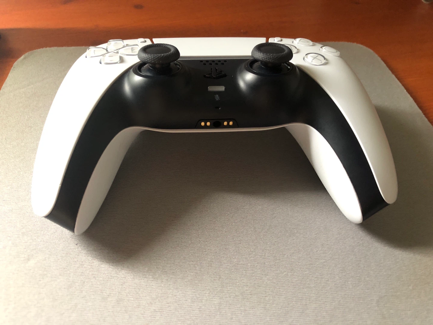 Sony PlayStation 5 DualSense Wireless Controller - photo 2
