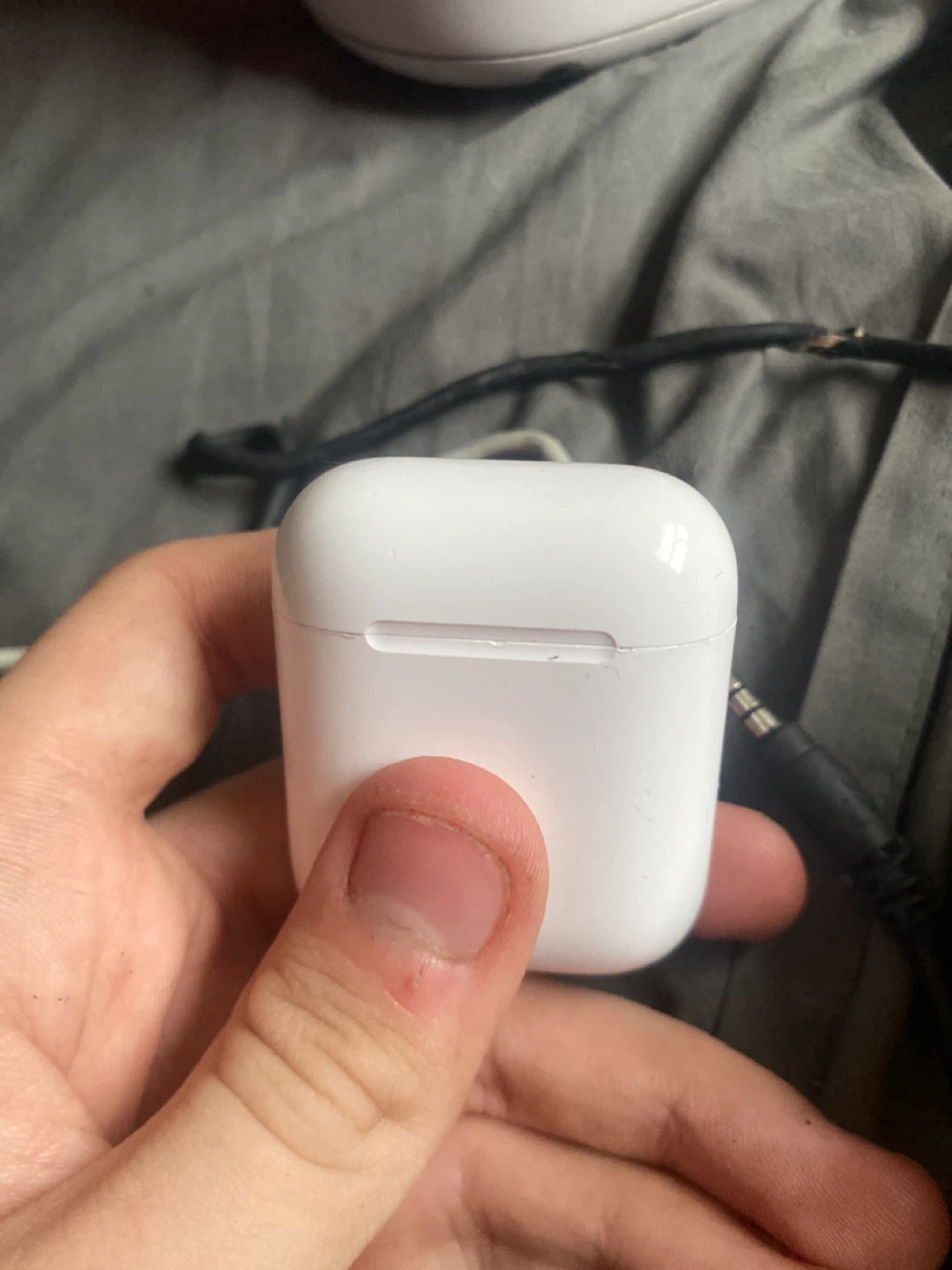 Apple AirPods (2nd generation)