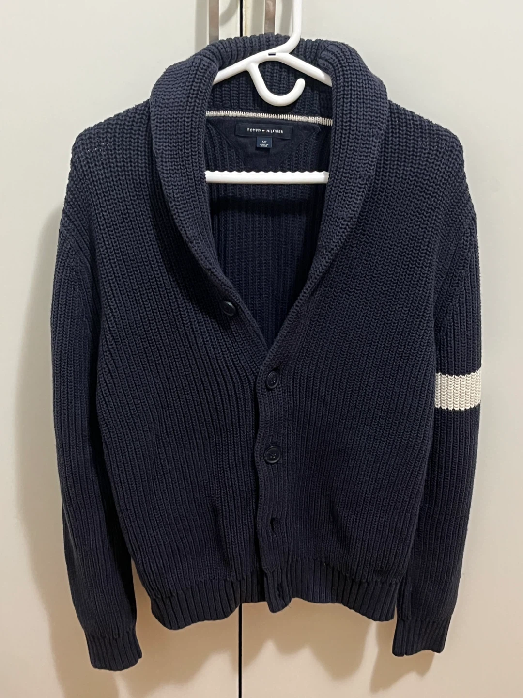 Men’s Cardigan Size S