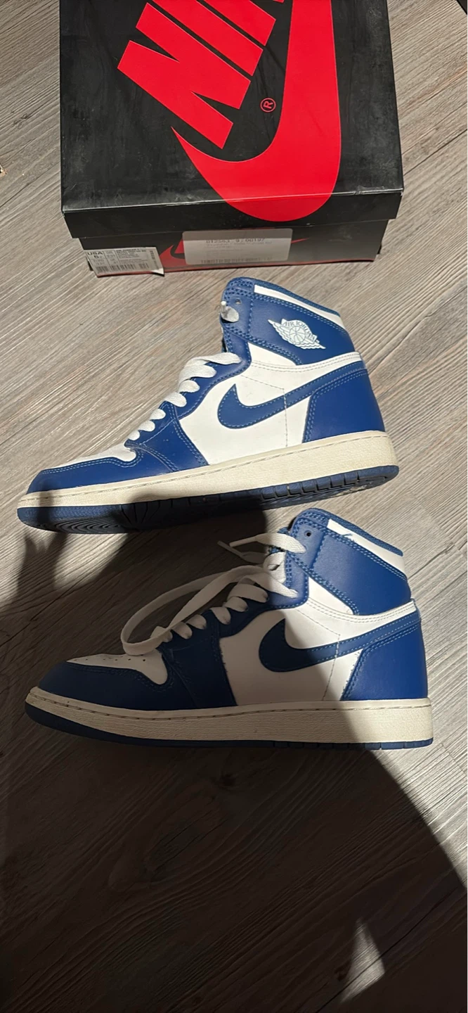 Storm Blue Jordan 1 Size 5 Youth - photo 2