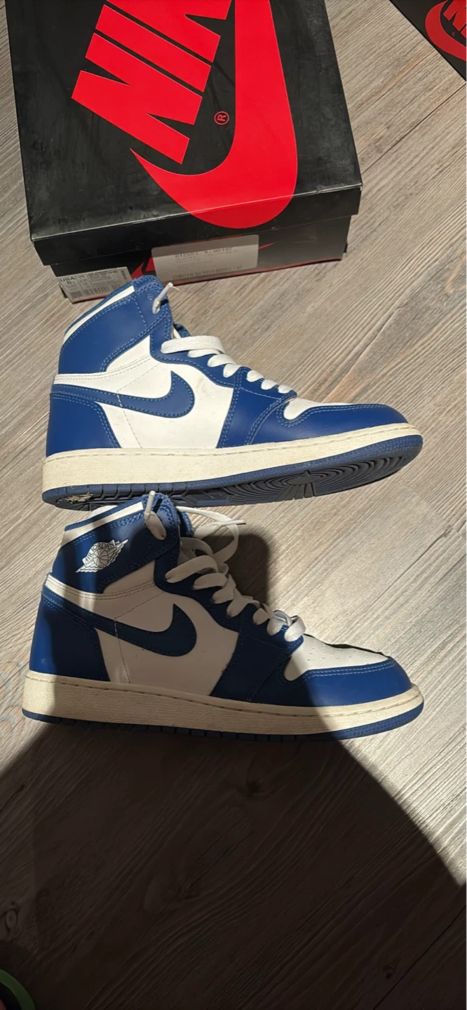 Storm Blue Jordan 1 Size 5 Youth - photo 3