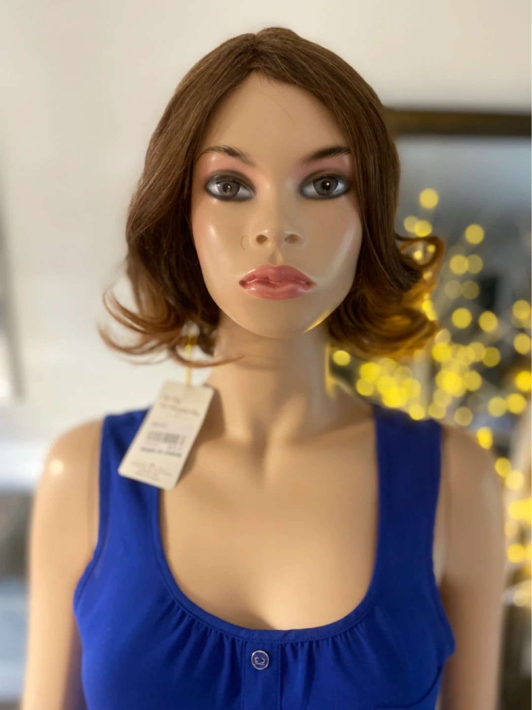 NWT Short, Wavy, Brown Synthetic Wig w/ Side Parting (2374)