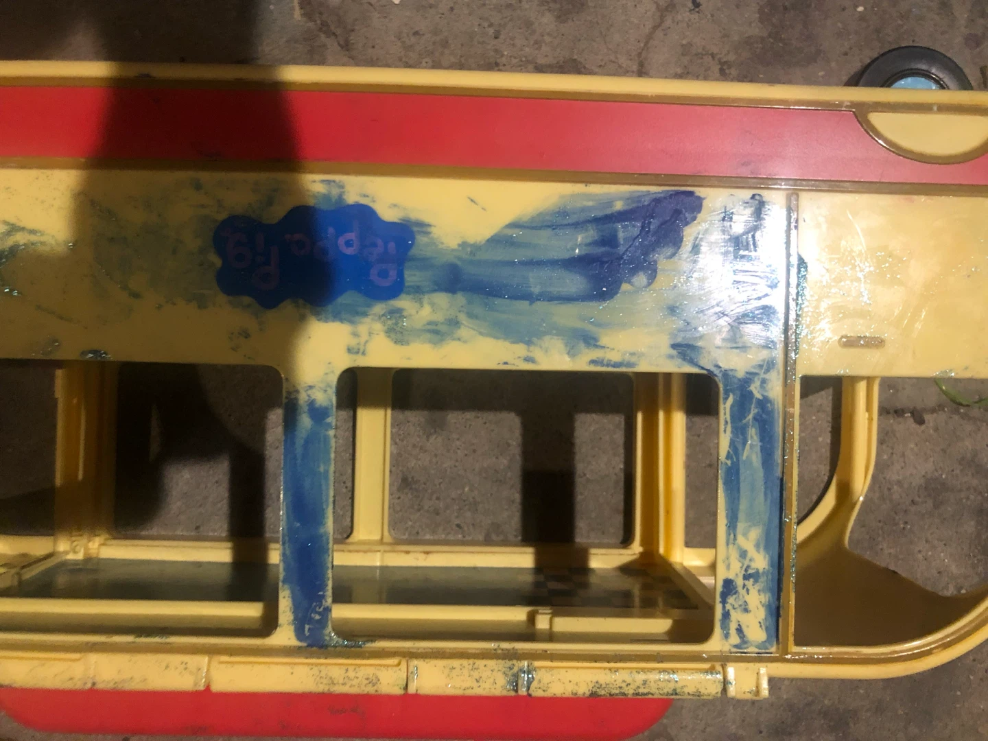 Peppa Pig School Bus Toy and some shape pieces - photo 3