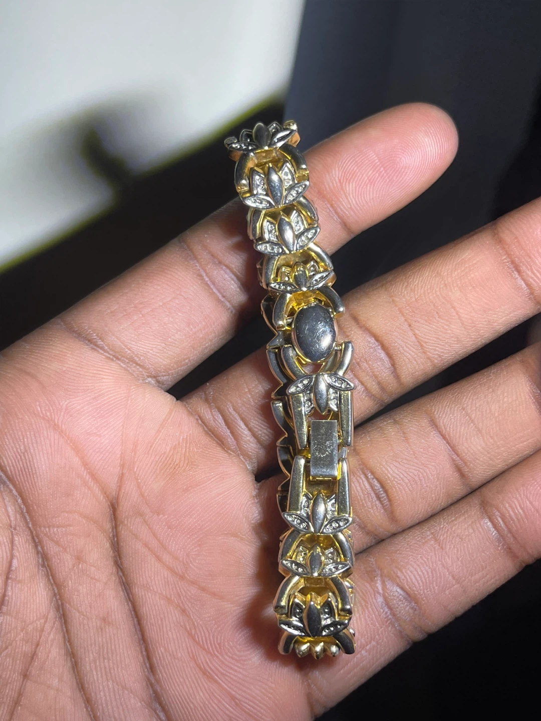 Gold-tone tennis bracelet with crystals - photo 5