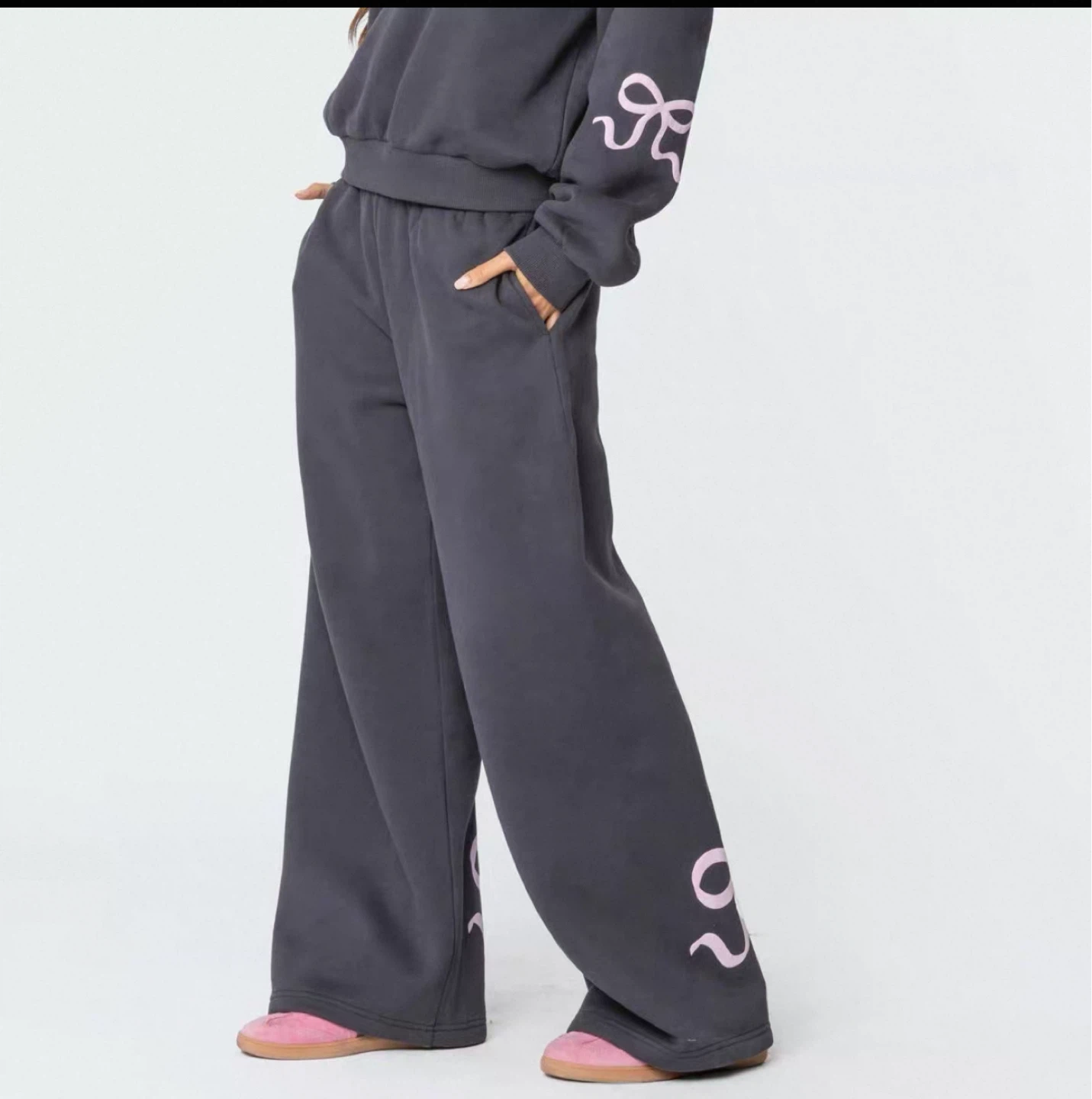 Edikted Grey Wide Leg Sweatpants with Pink Bows XS - photo 4