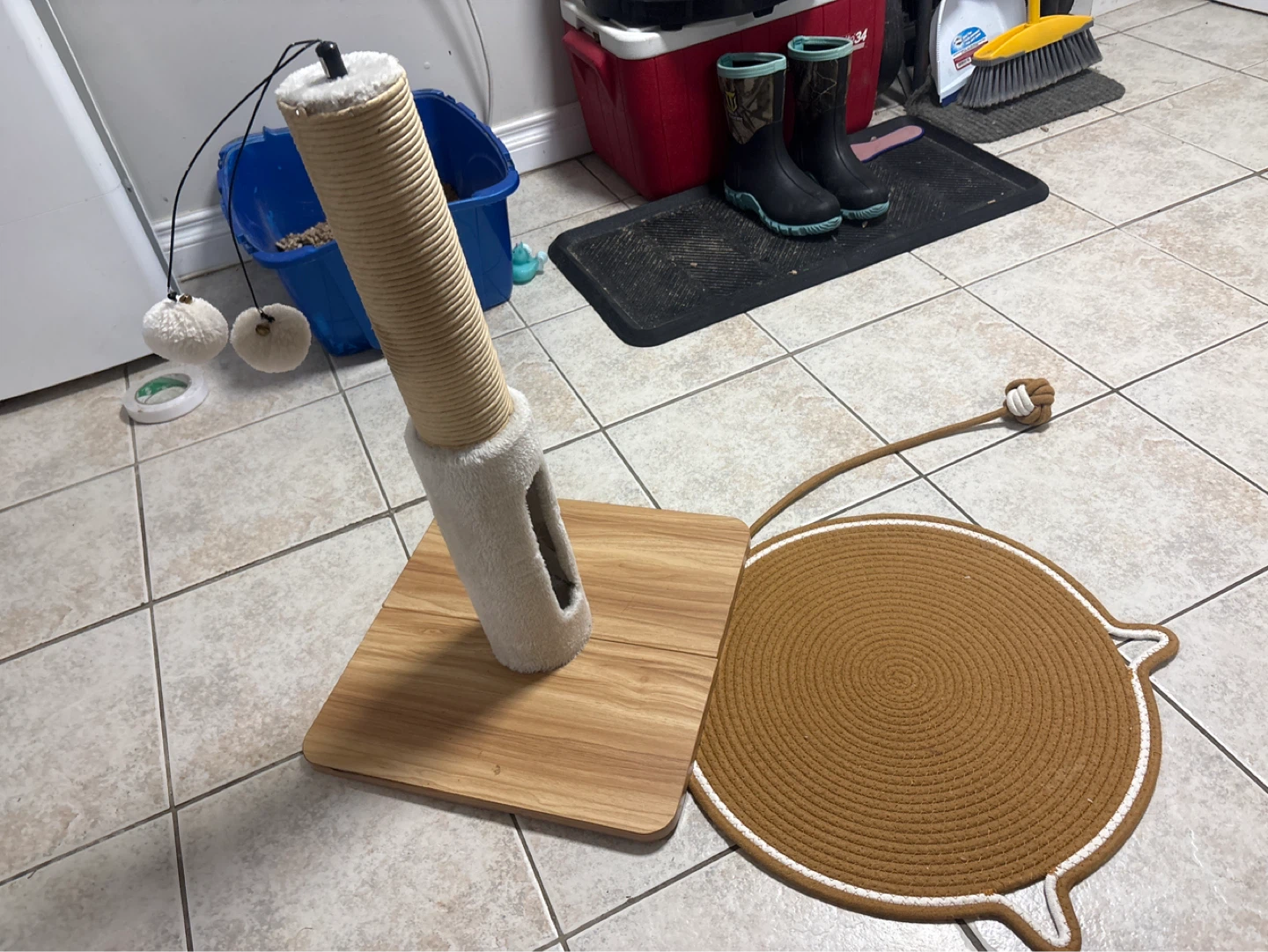 Cat Scratching Post with Round Mat - photo 2