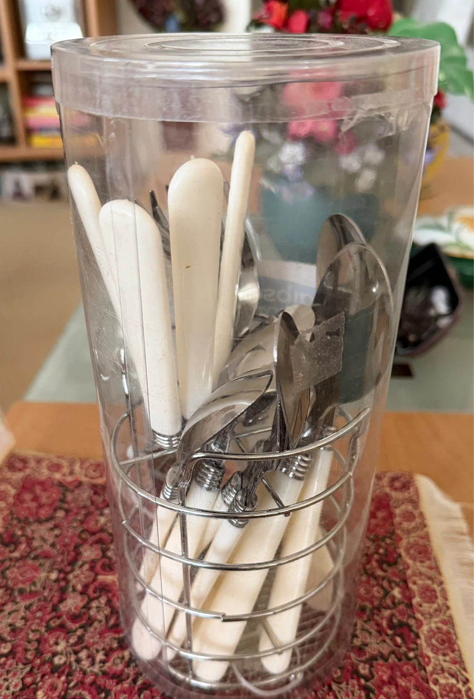 Gibson Everyday Flatware Set - Service for 4 - photo 2