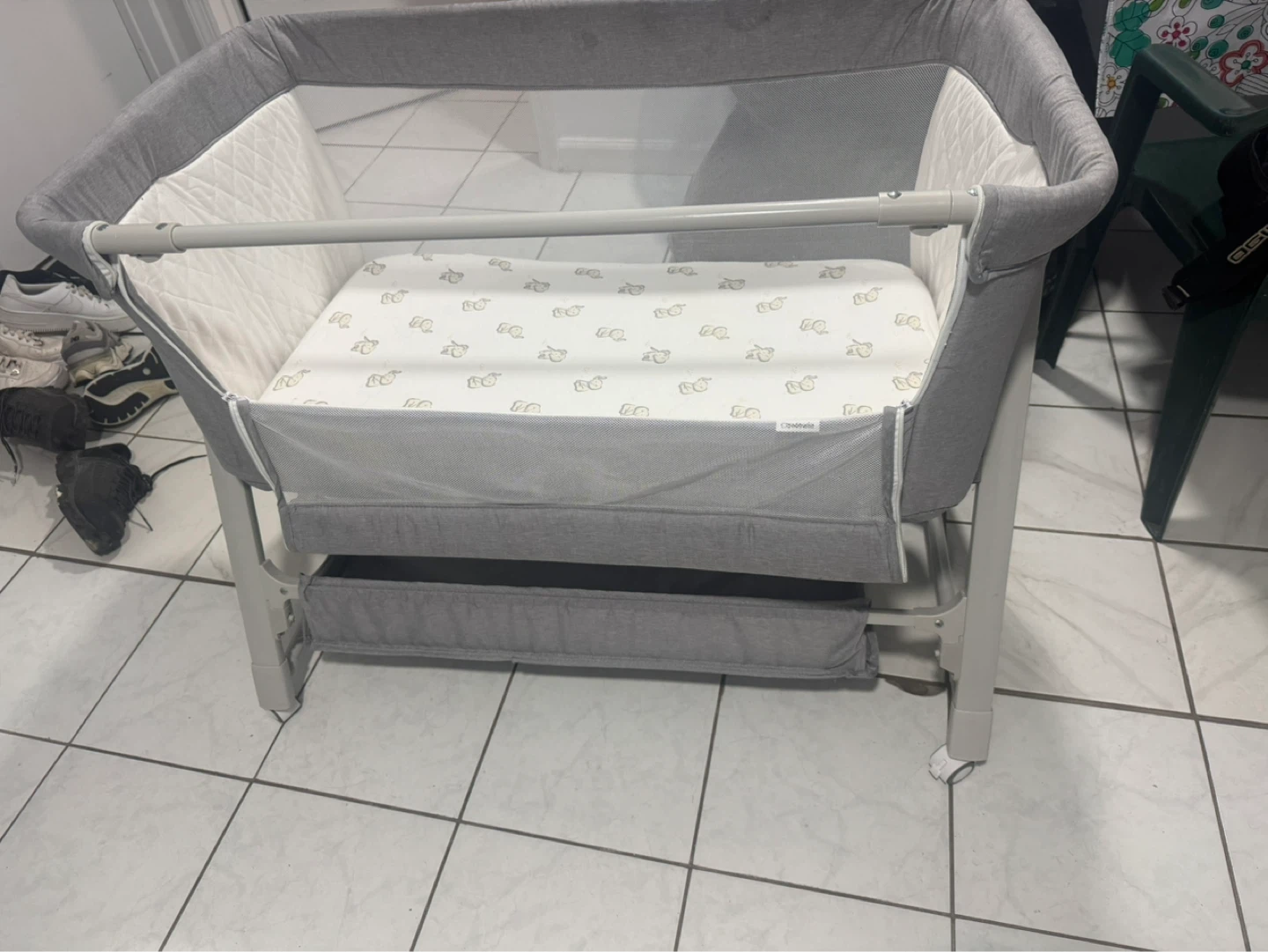 Colecho.  O cuna.  De bebé.   Nuevo en Elmurths