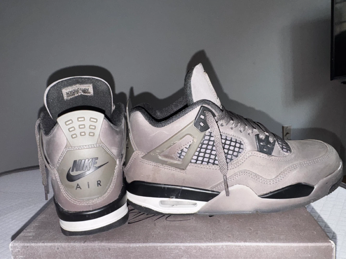 Air Jordan 4 Retro Cave Stone - photo 2