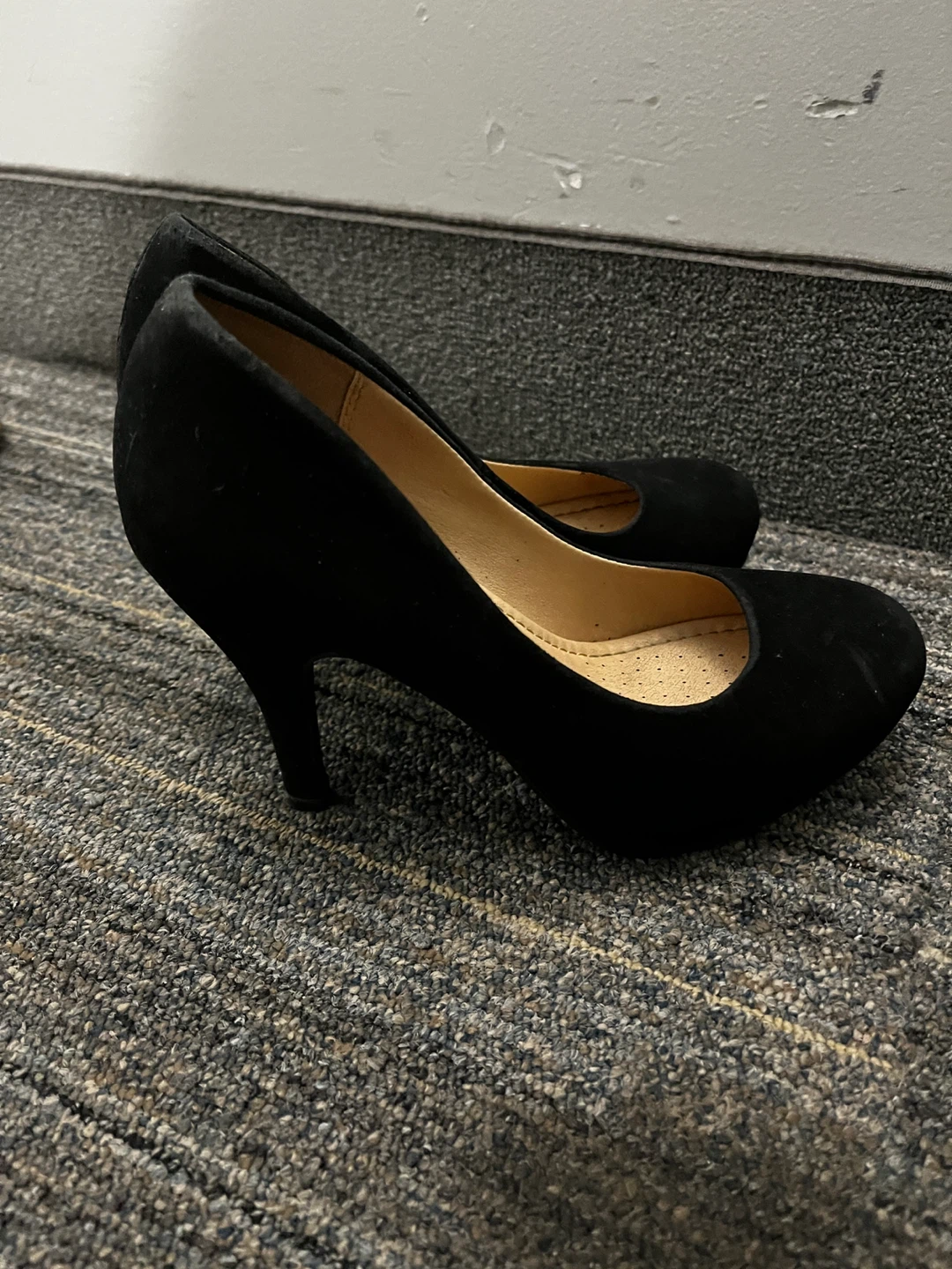 City Classifled Comfort Faux Suede Heels (Size 7) - photo 2
