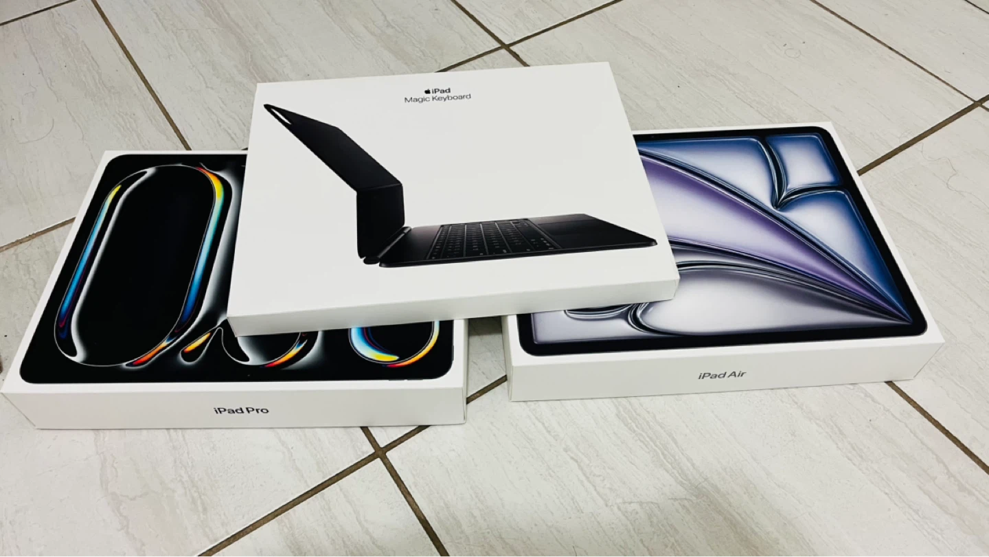 Brand new Apple iPad Empty Boxes