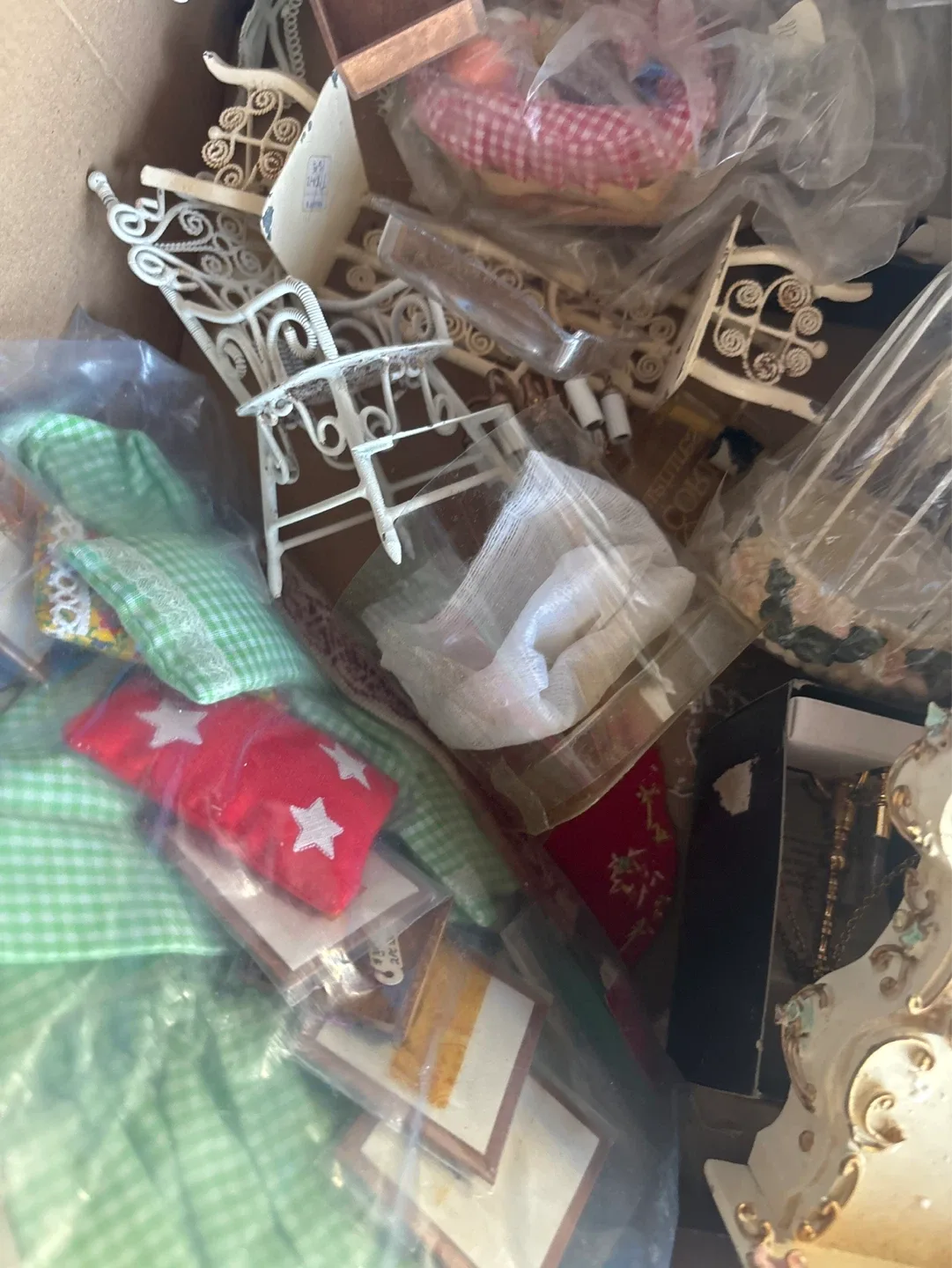 Dollhouse Miniature Furniture and Accessories Lot - photo 4