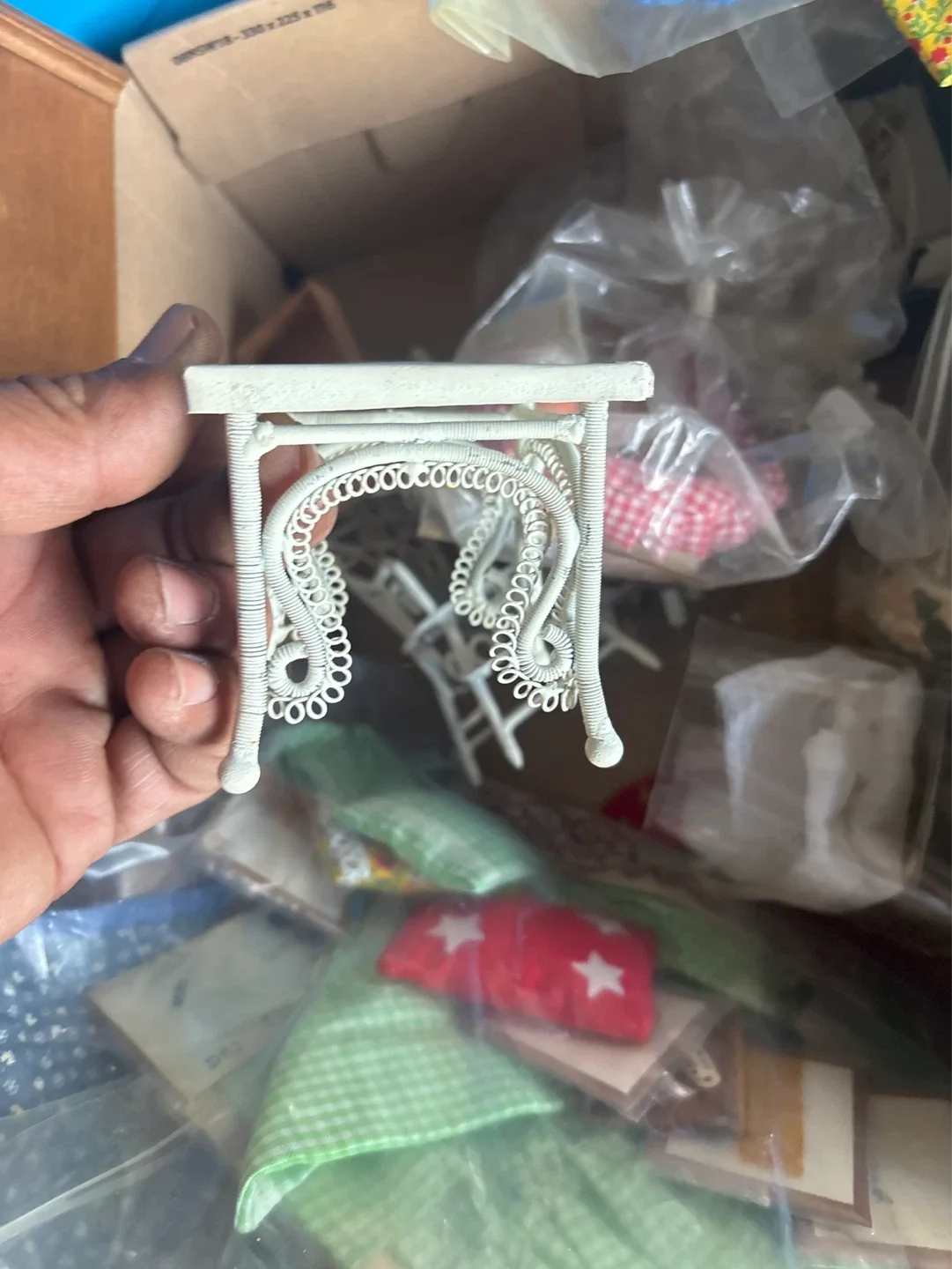 Dollhouse Miniature Furniture and Accessories Lot - photo 5