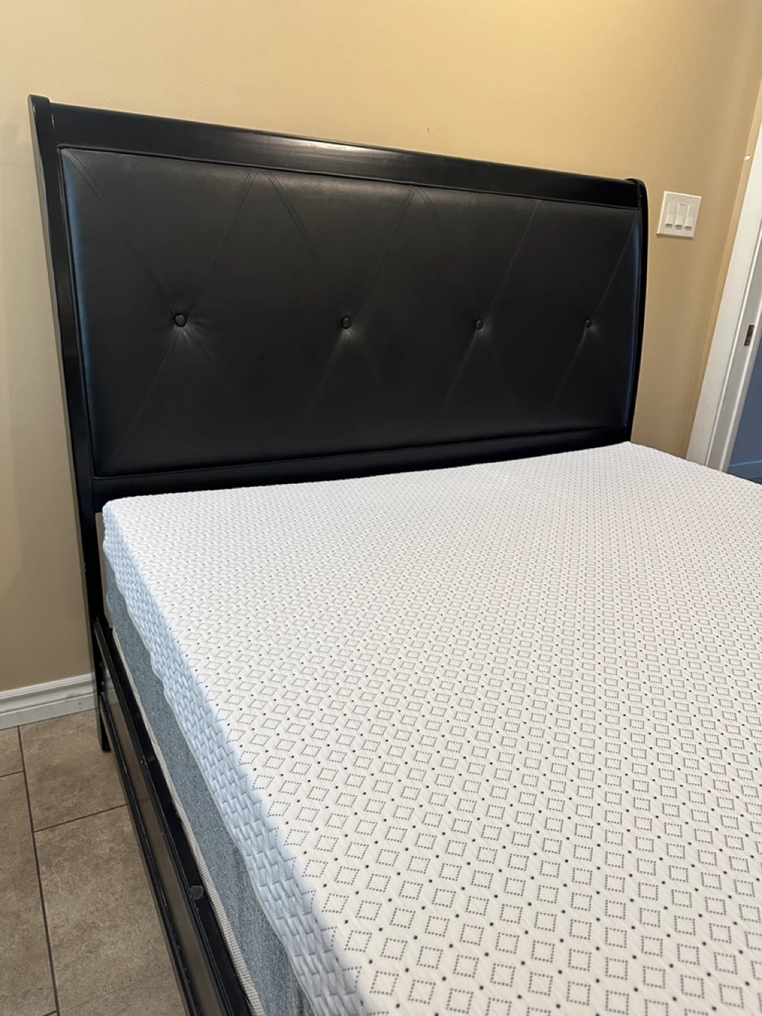 Raymour Flanigan Queen Bed set with Endy Mattress (CAN DELIVER) - photo 4