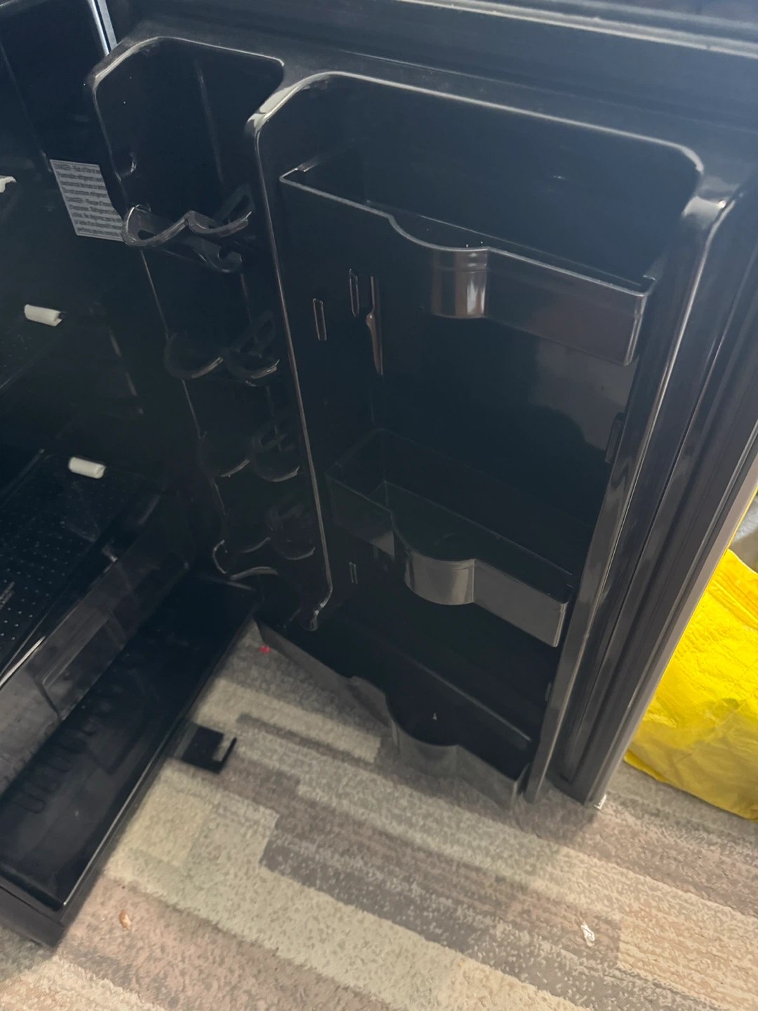Danby Mini Fridge - photo 4
