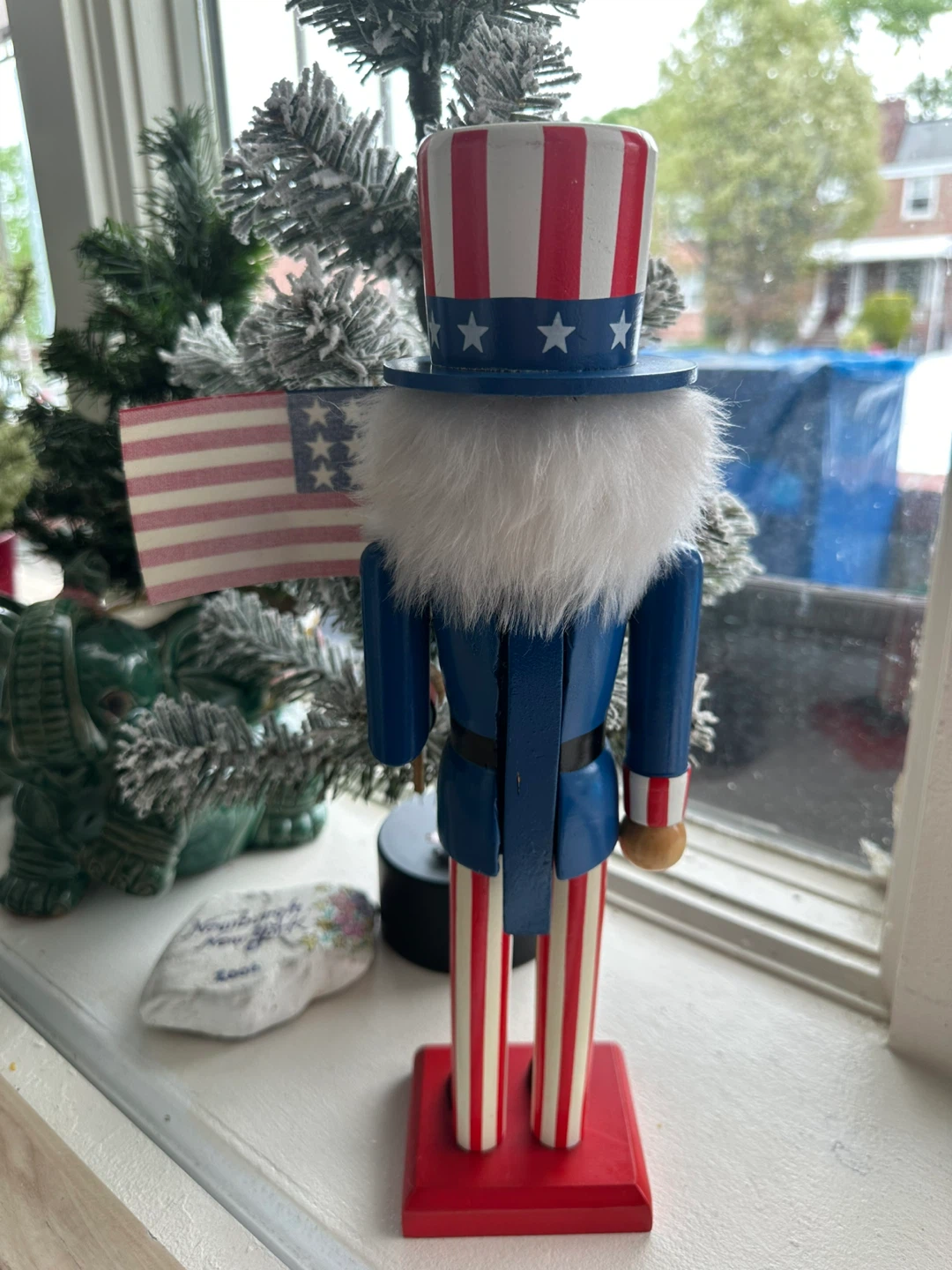Uncle Sam Nutcracker with American Flag - photo 2