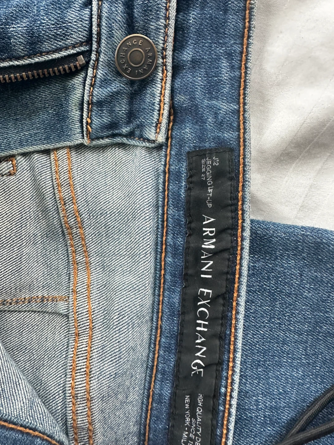 Armani Exchange Women's J2 Jegging Lift-Up Jeans Size 27 - photo 2