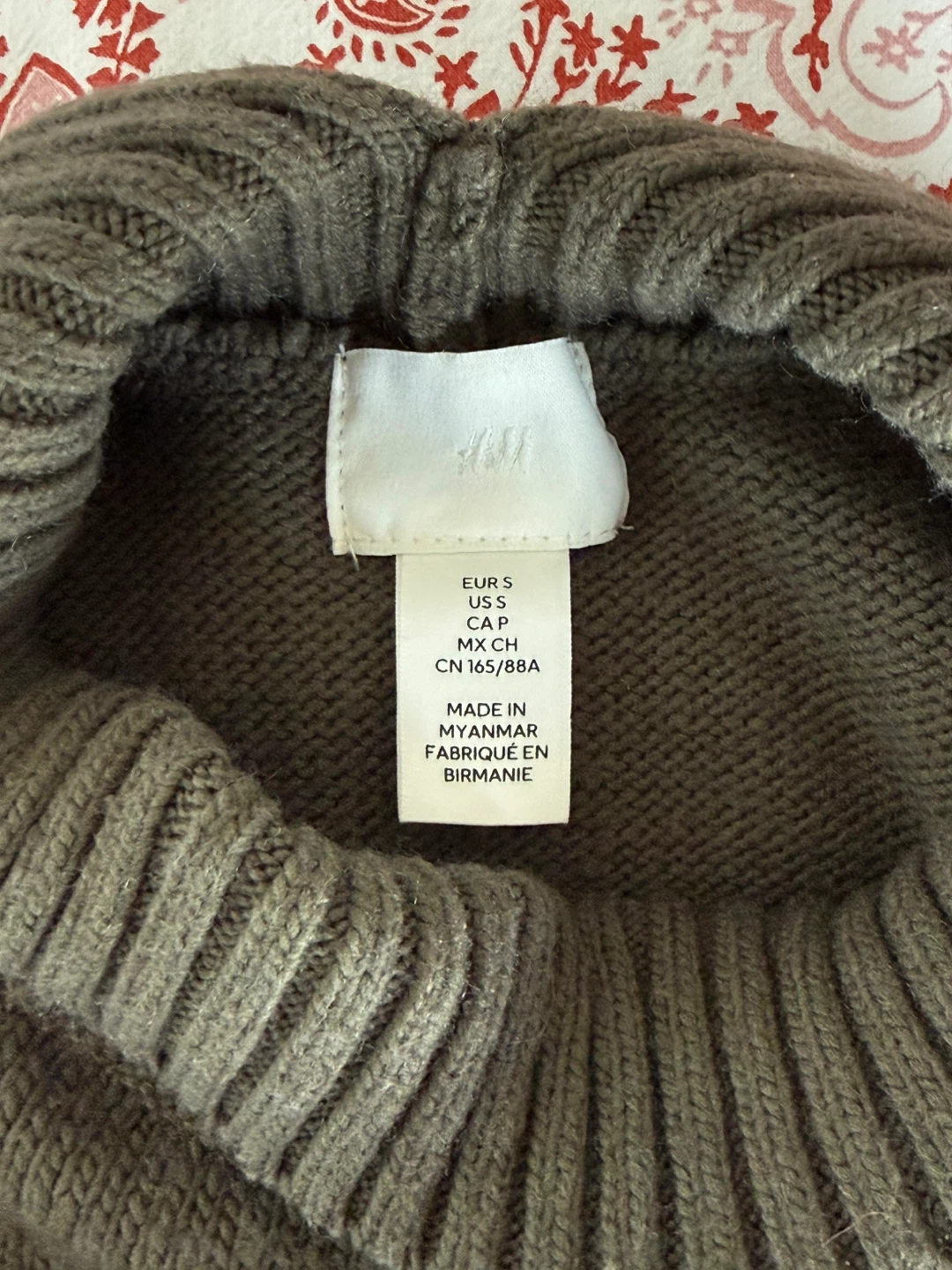 H&M Mock Neck Sweater - Size S - photo 2