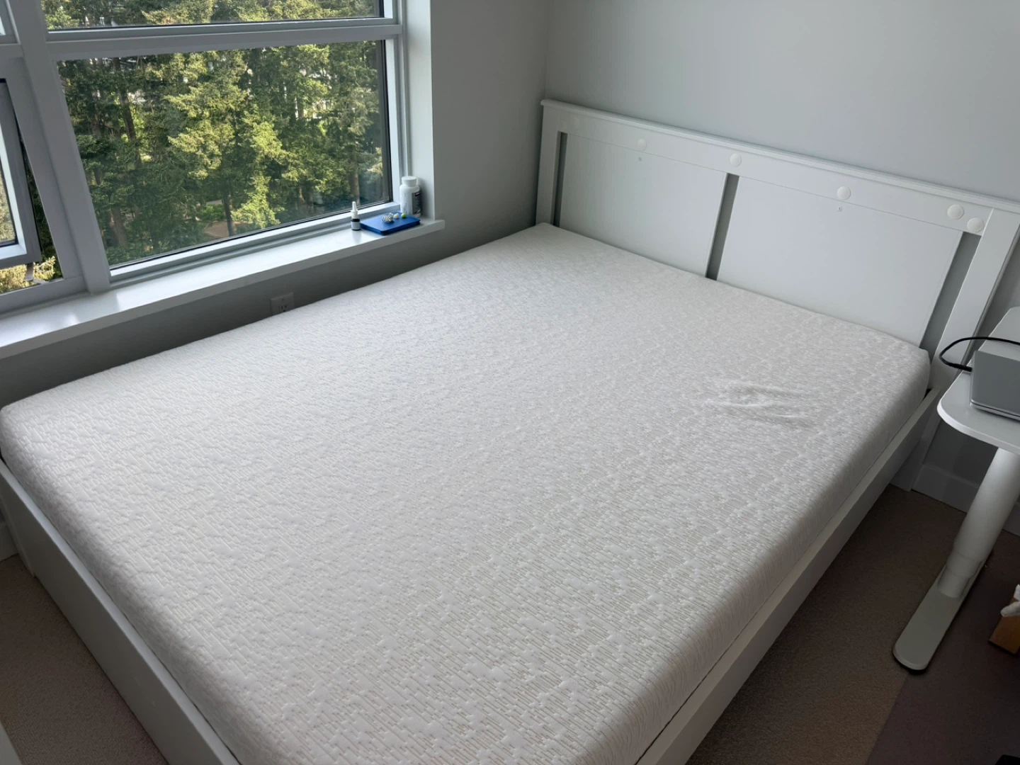 BED AND MATTRESS - photo 2