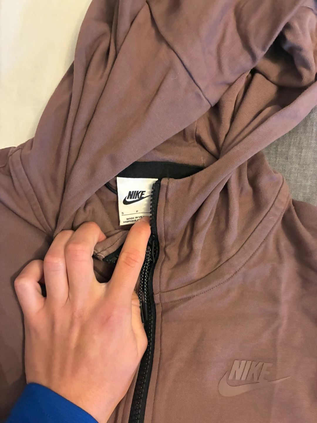 Nike Tech Lightweight