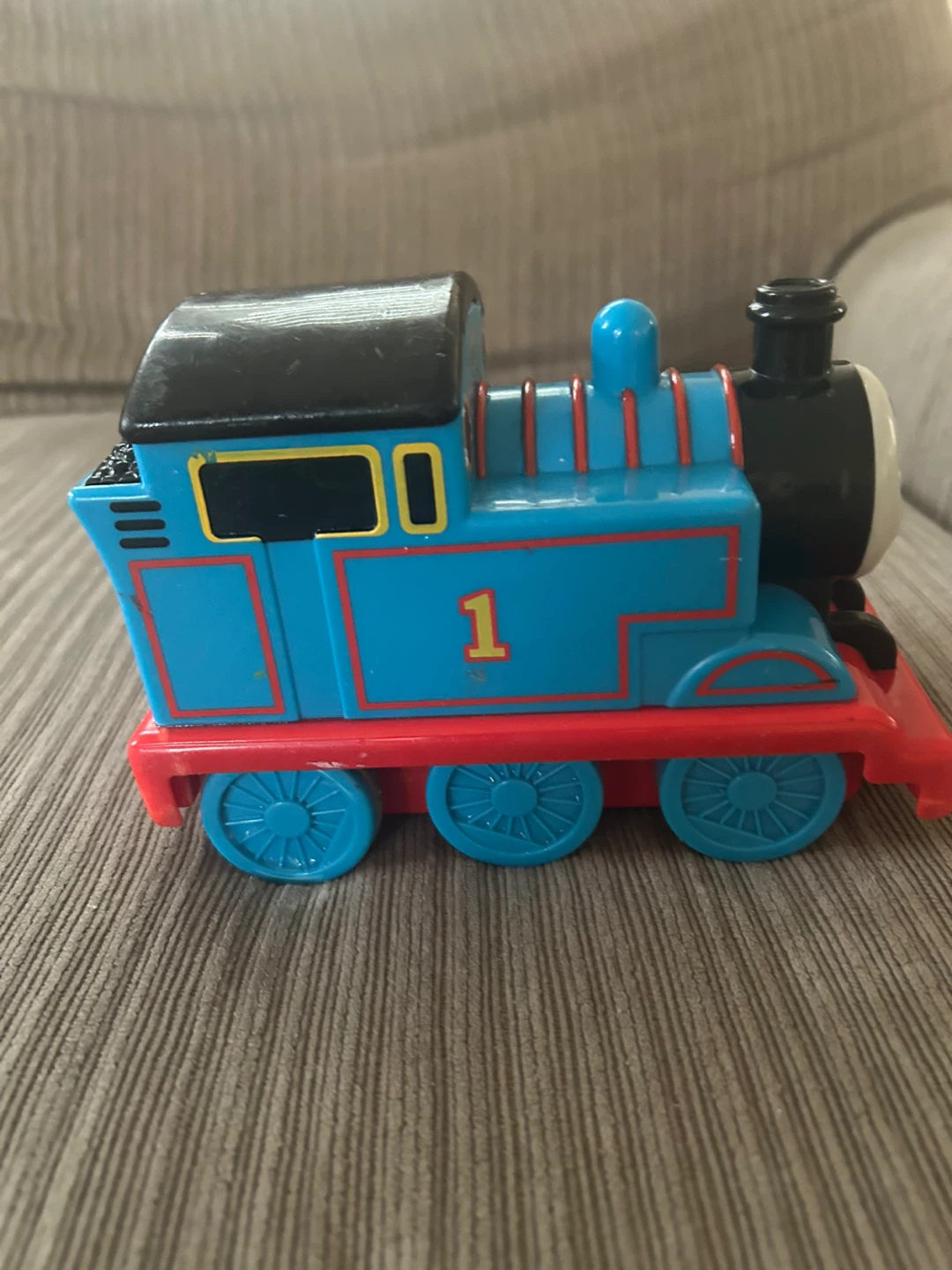 Thomas the Tank Engine Toy Train - photo 2