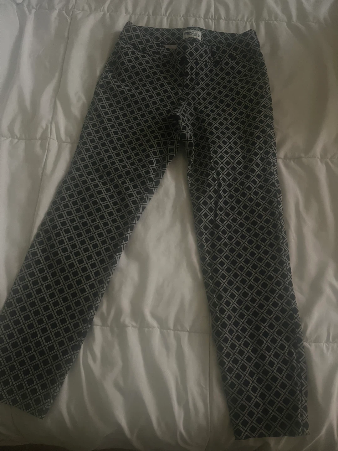 Talbots "Pixie" Pants Black & White Diamond Print