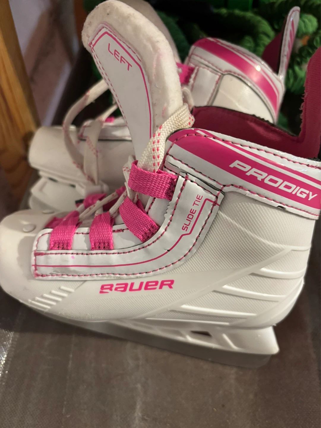 Bauer Prodigy Ice Skates