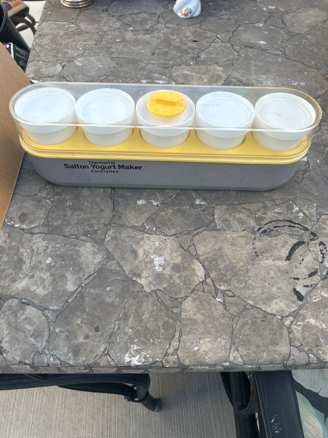 Salton Yogurt Maker