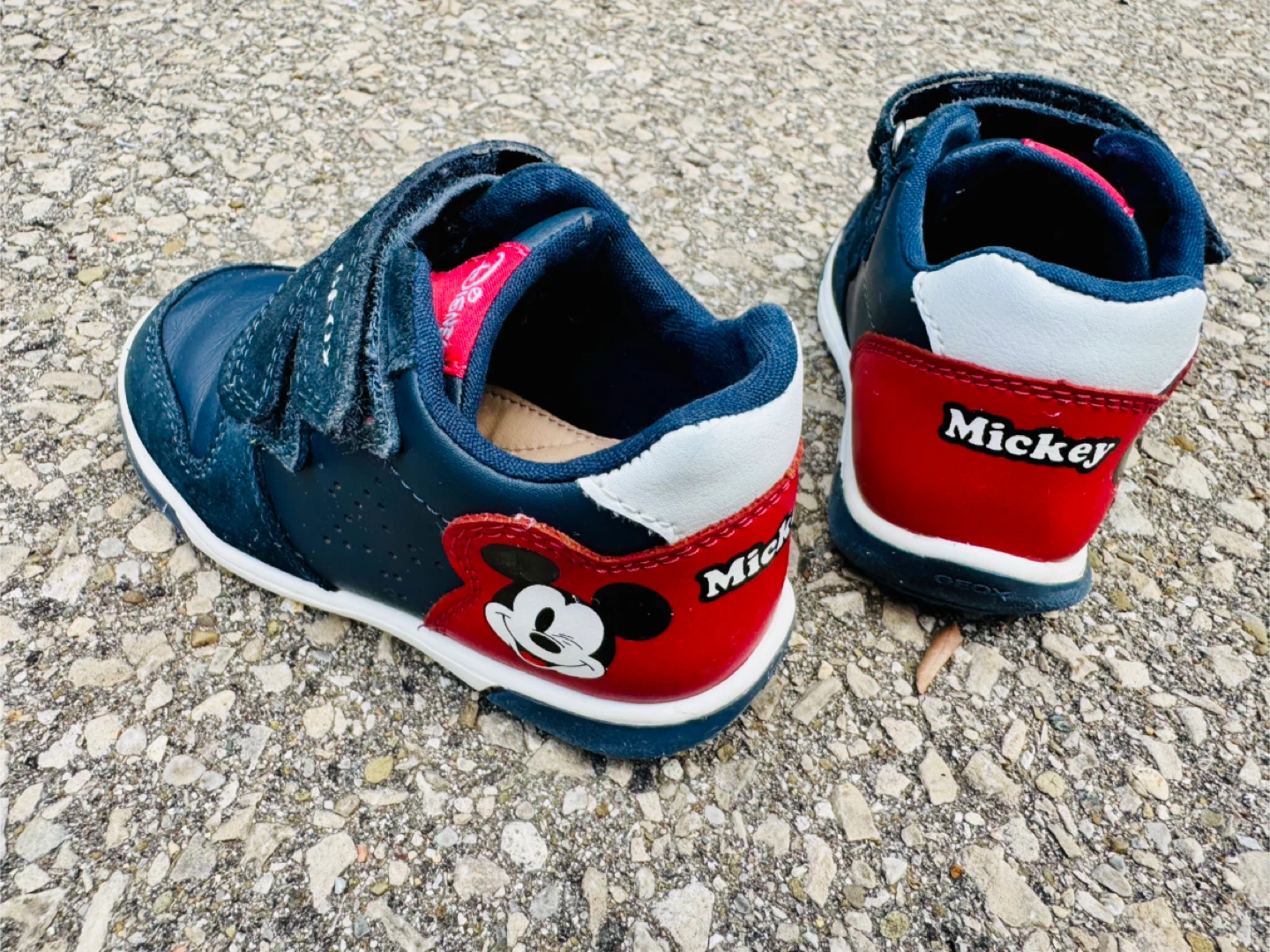 Geox Respira Toddler Mickey Mouse Shoes - Size 24 EUR - photo 2